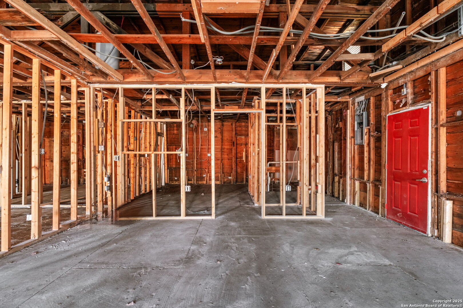 2219 S Flores San Antonio TX 78204