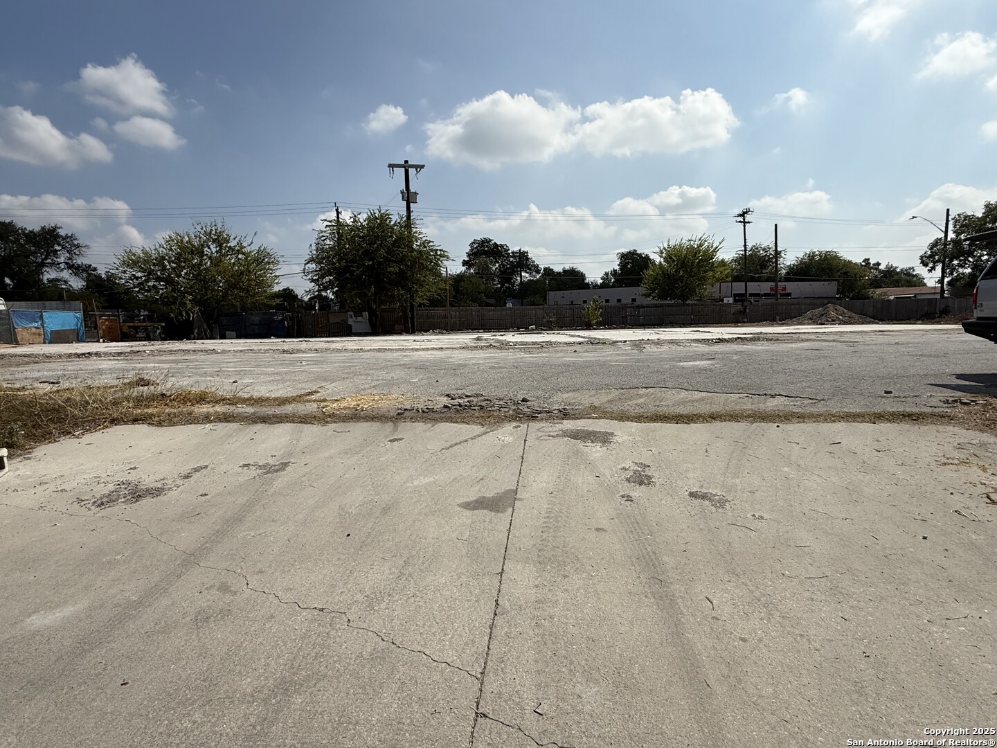 118 New Laredo Highway San Antonio TX 78211