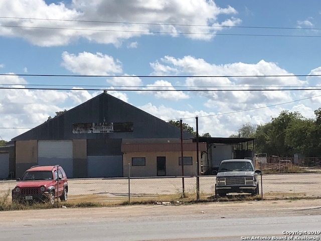 4902 Roosevelt Avenue San Antonio TX 78214