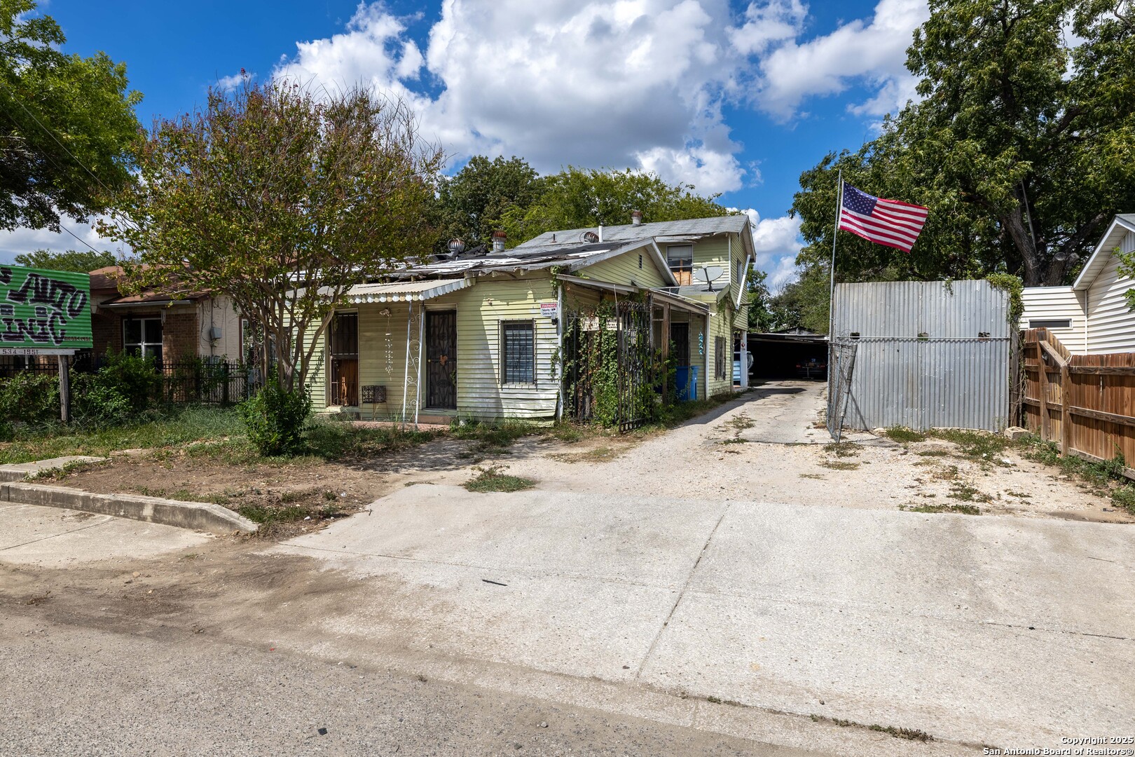 515 Gladstone San Antonio TX 78225