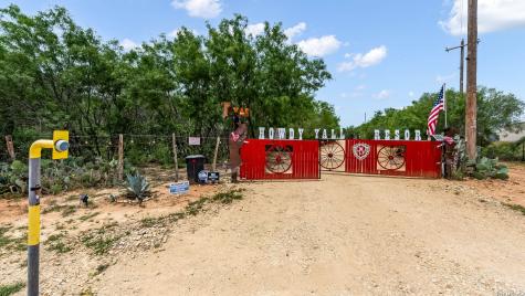 15725 N Interstate 35 Moore TX 78057