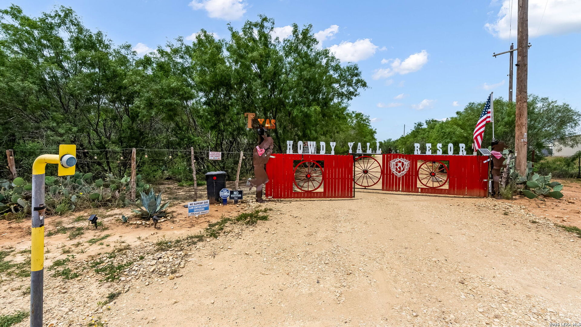 15725 N Interstate 35 Moore TX 78057