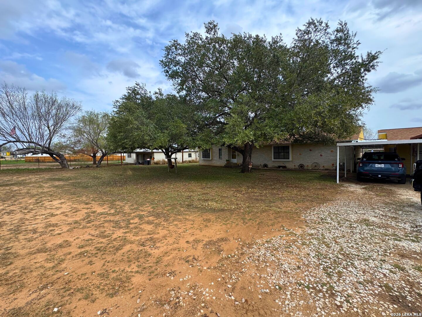 6? Ac Fm 1937 San Antonio TX 78221