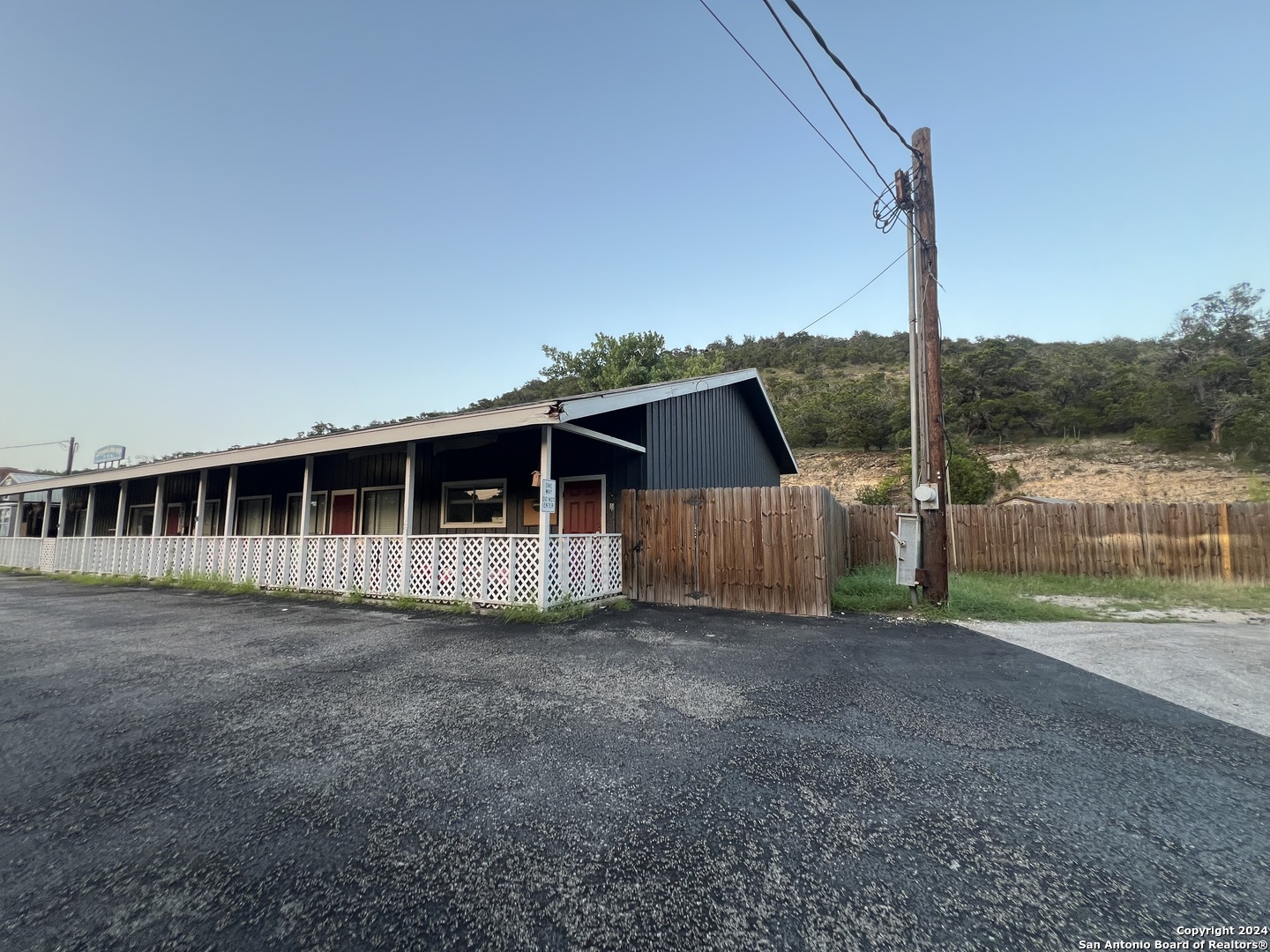 130 Charter Oak Canyon Lake TX 78133