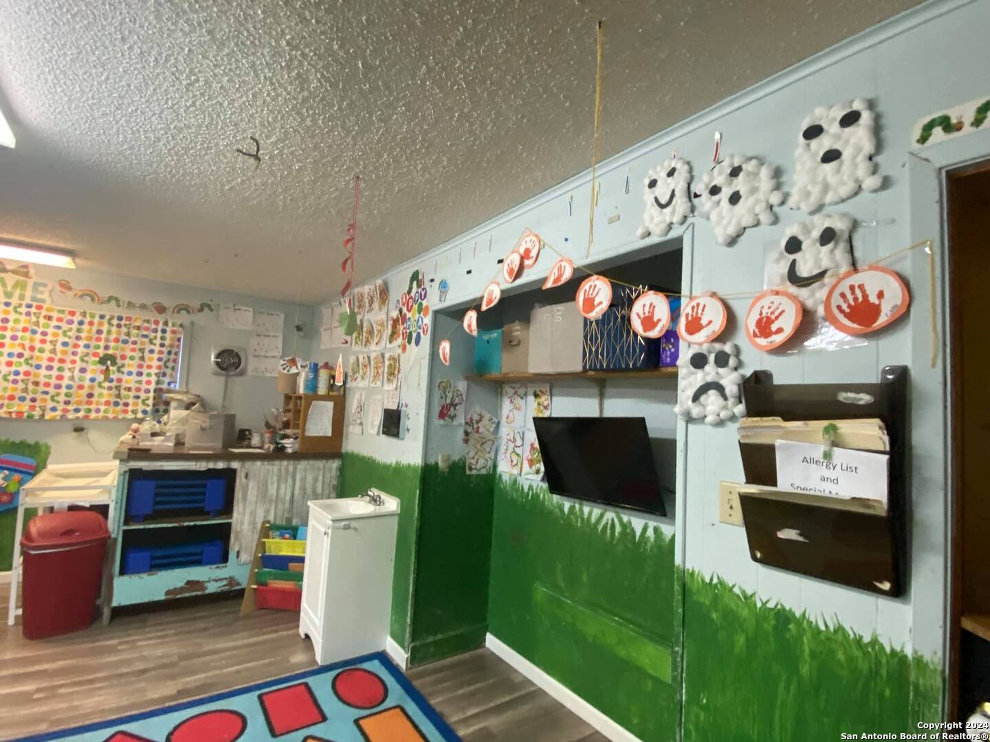 130 Charter Oak Canyon Lake TX 78133