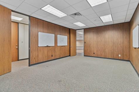 429 Jefferson Street Kerrville TX 78028