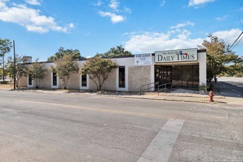 429 Jefferson Street Kerrville TX 78028
