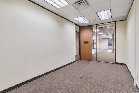 429 Jefferson Street Kerrville TX 78028