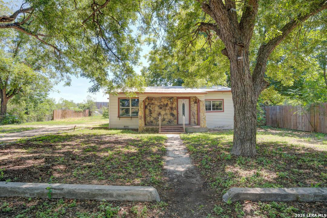 7402 Quintana San Antonio TX 78211