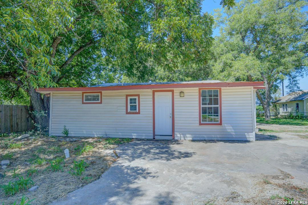 7402 Quintana San Antonio TX 78211