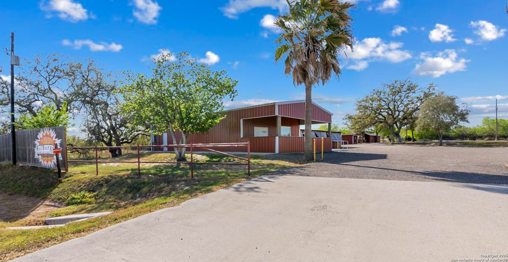 1200 Highway 59 George West TX 78022