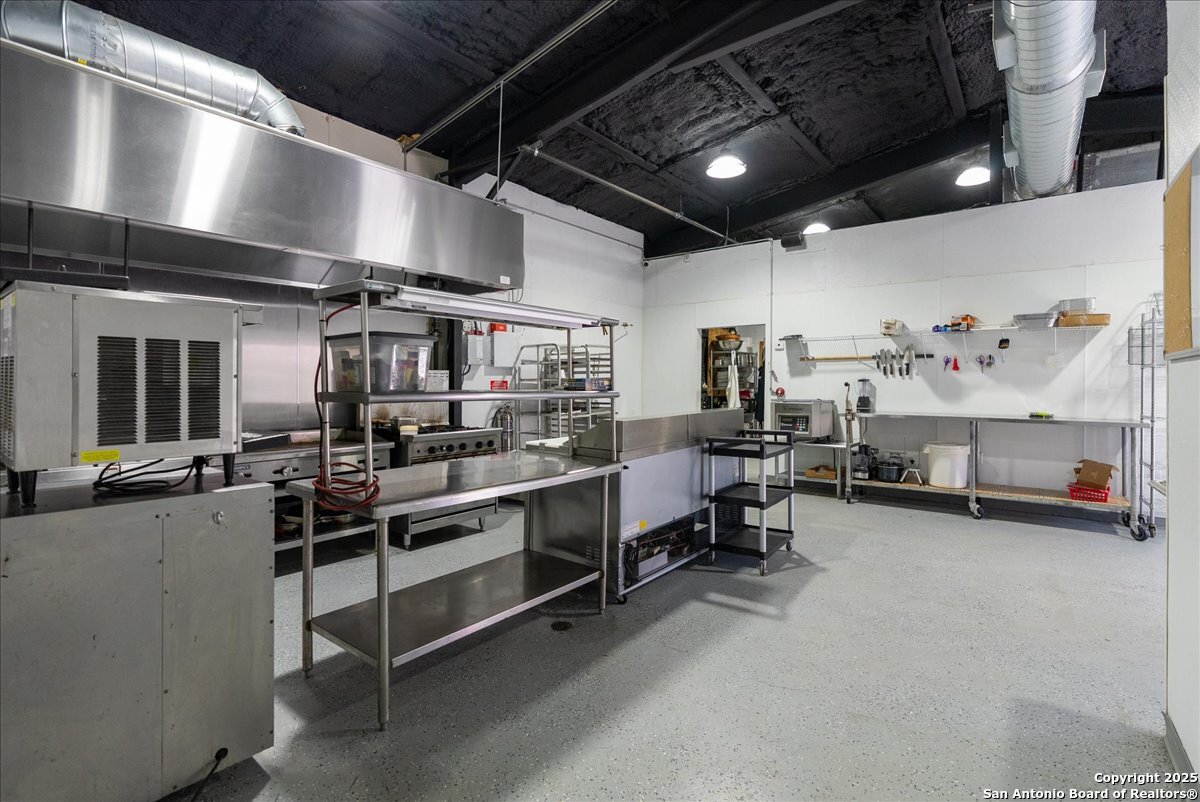 1200 Highway 59 George West TX 78022