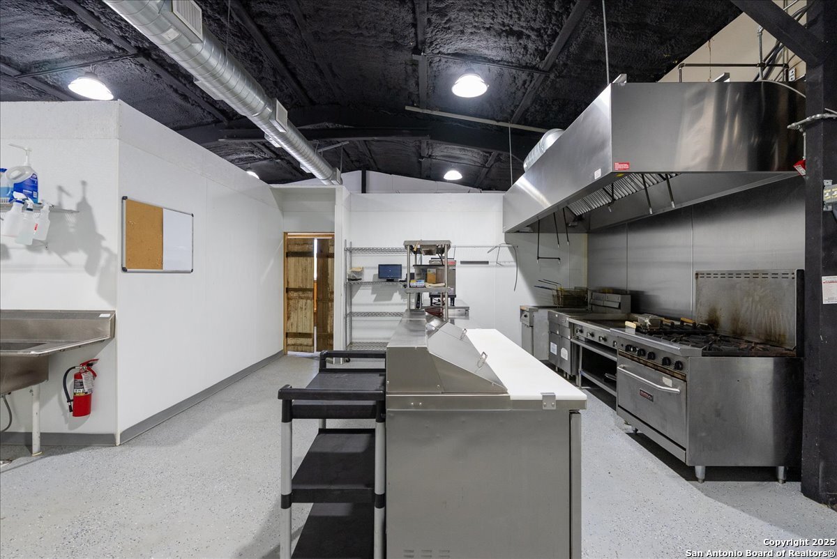 1200 Highway 59 George West TX 78022