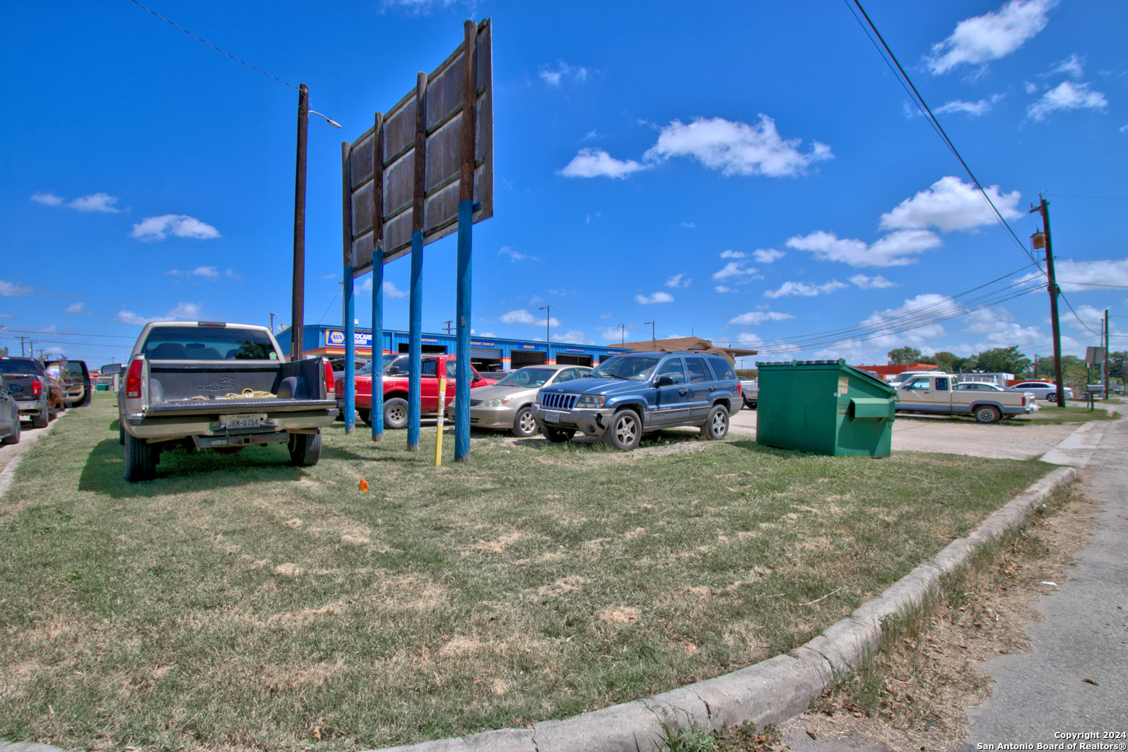 119 W Lindbergh Boulevard Universal City TX 78148