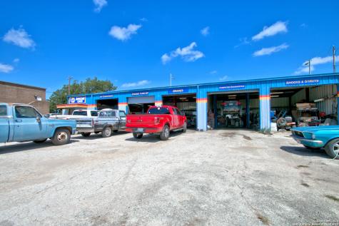 119 W Lindbergh Boulevard Universal City TX 78148