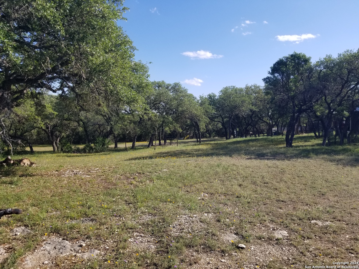 9200 Park Road 37 Lakehills TX 78063