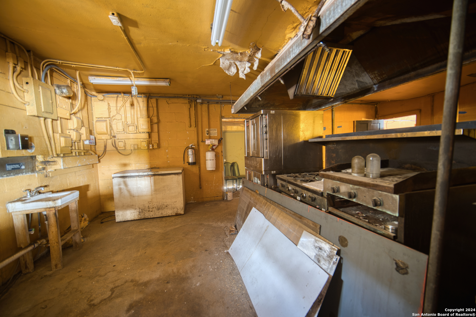 3407 S Presa San Antonio TX 78210