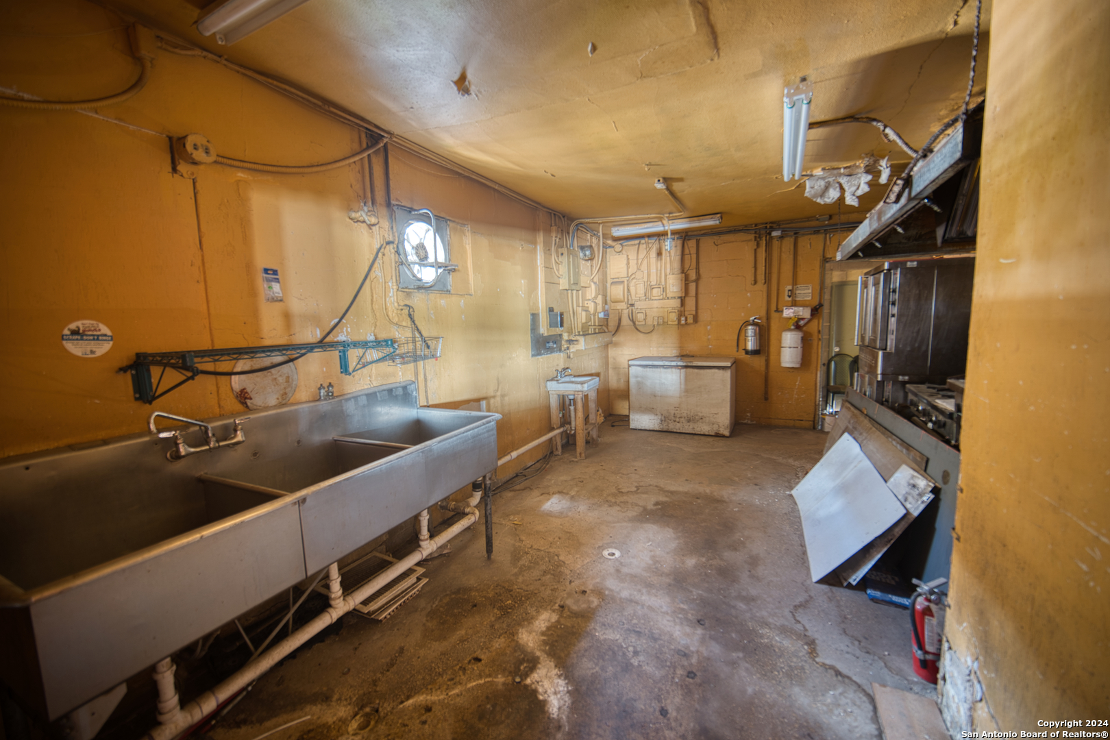 3407 S Presa San Antonio TX 78210