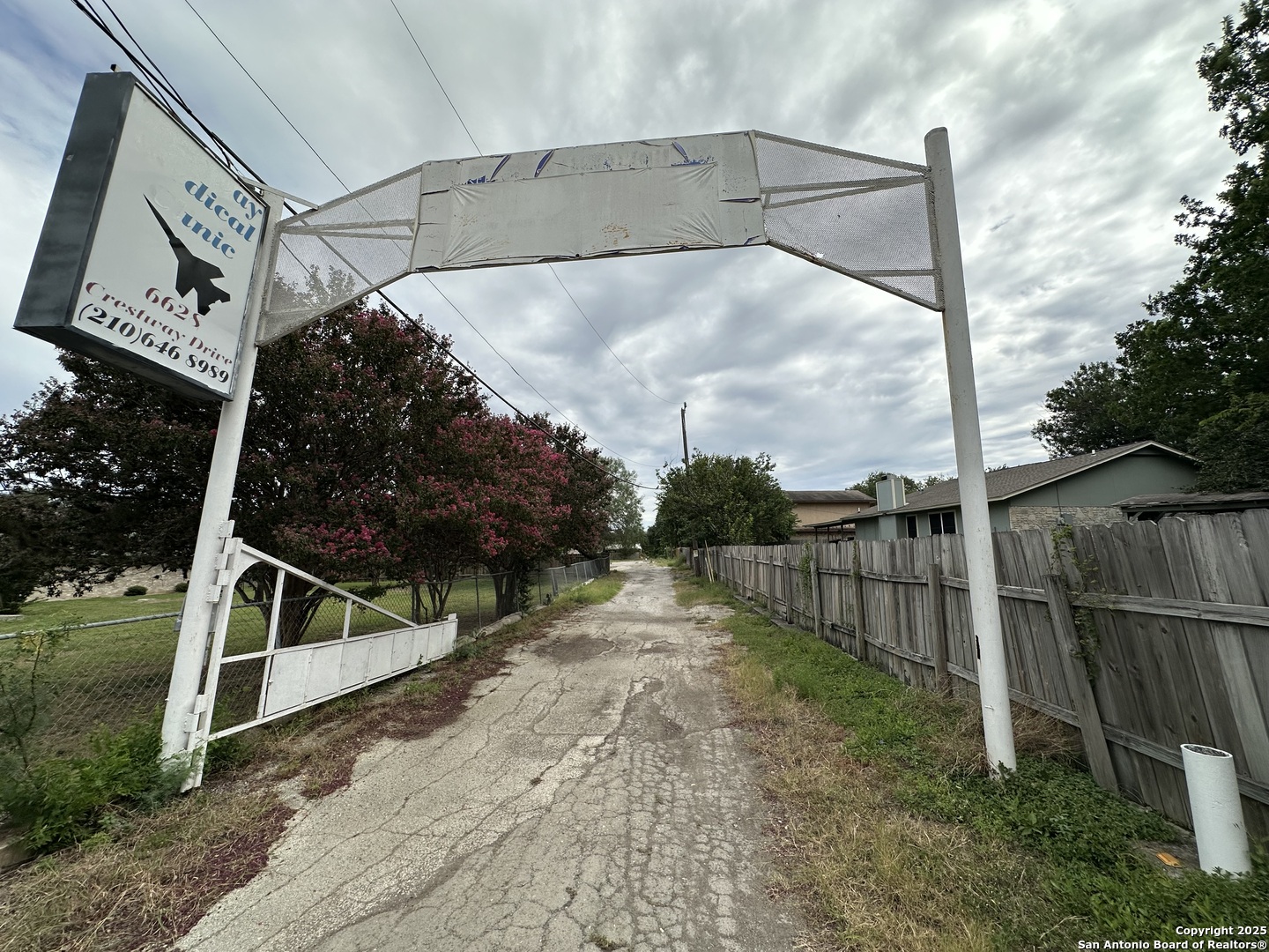 6628 Crestway San Antonio TX 78239