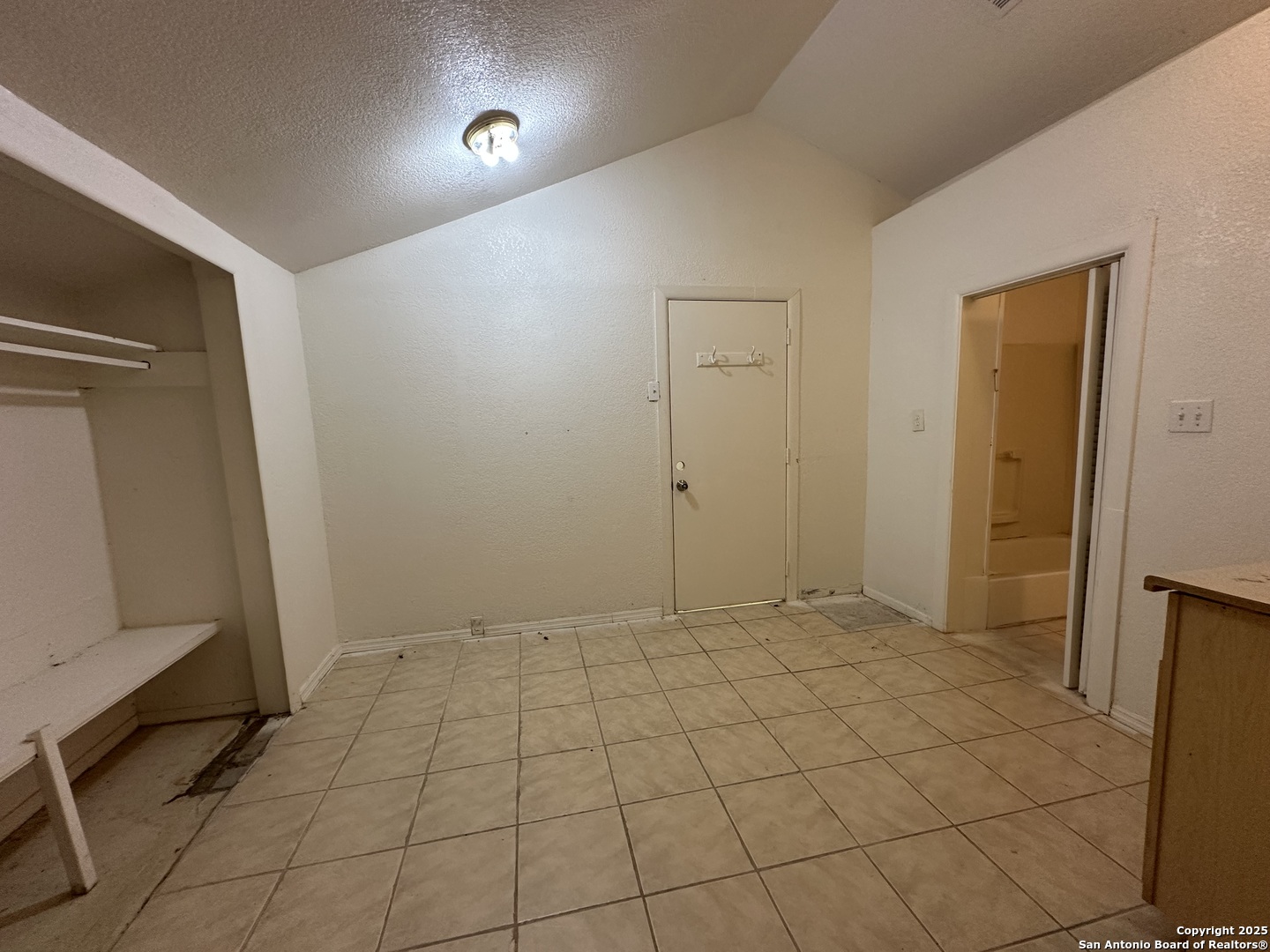 6628 Crestway San Antonio TX 78239