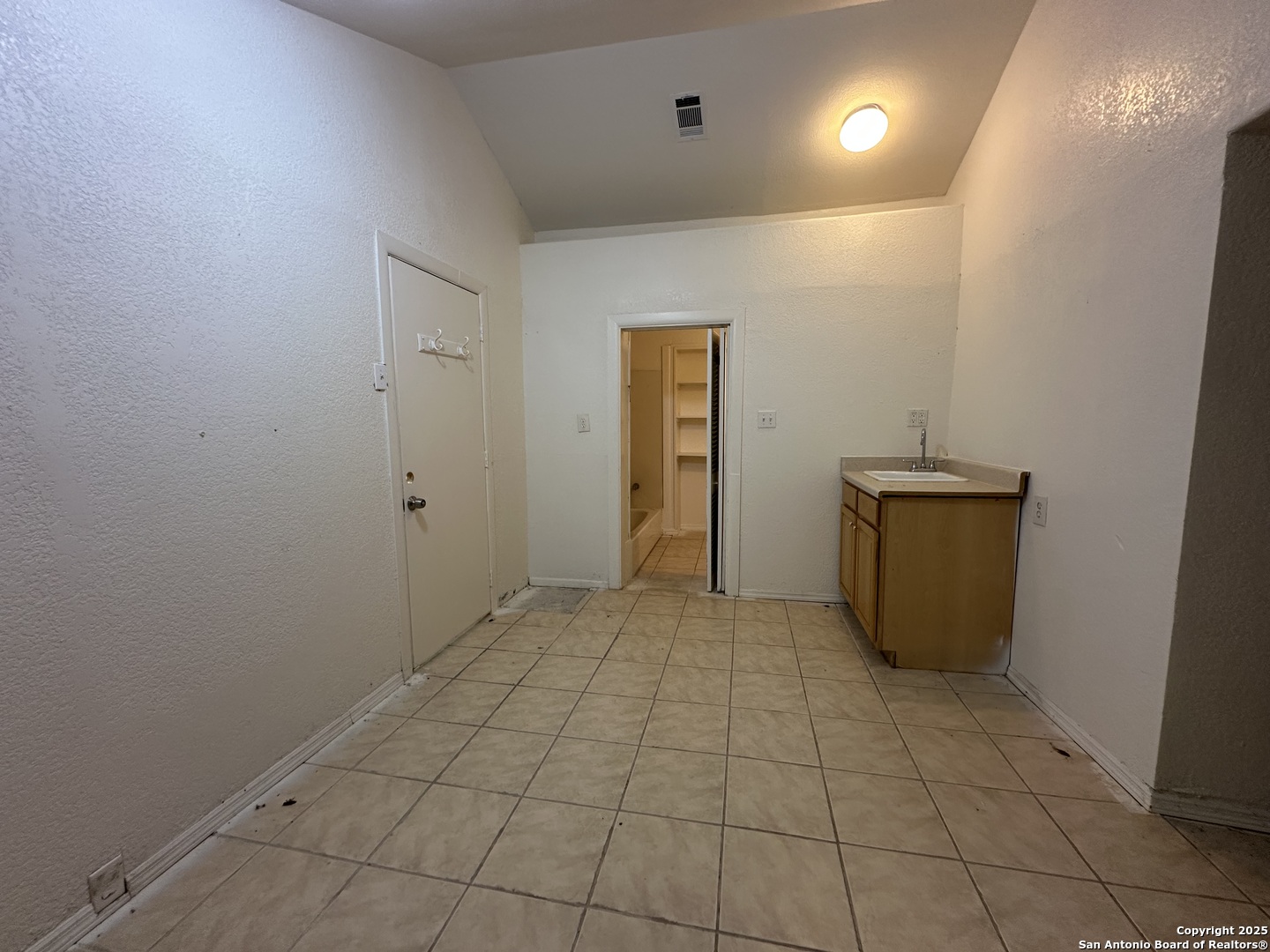 6628 Crestway San Antonio TX 78239