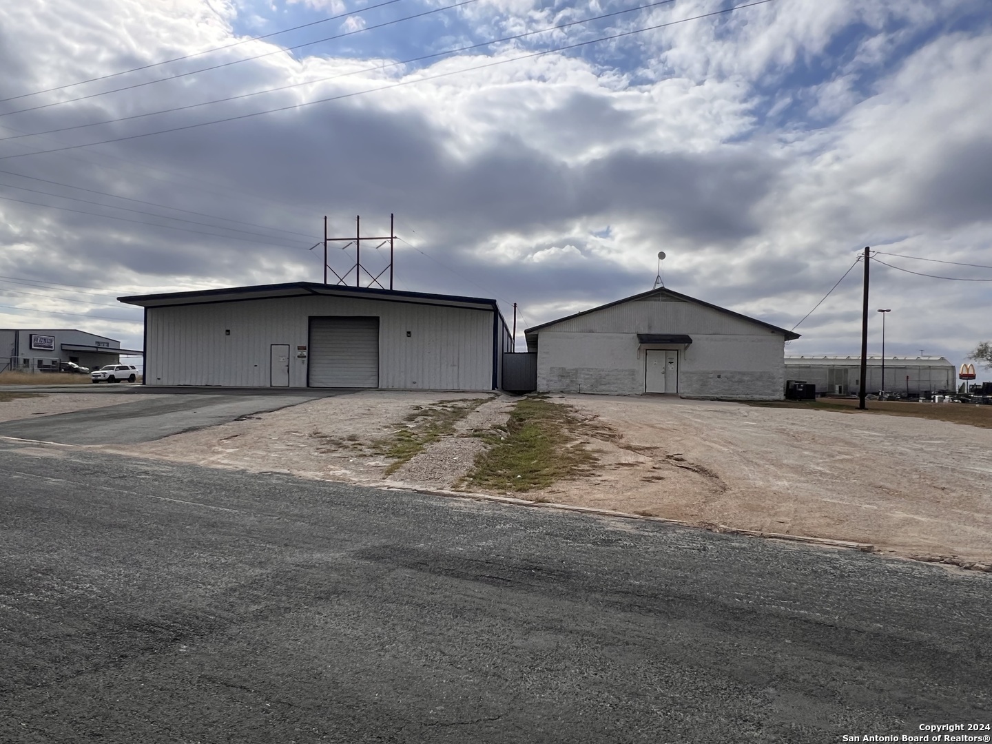 1375 Jr Boulevard Pleasanton TX 78064