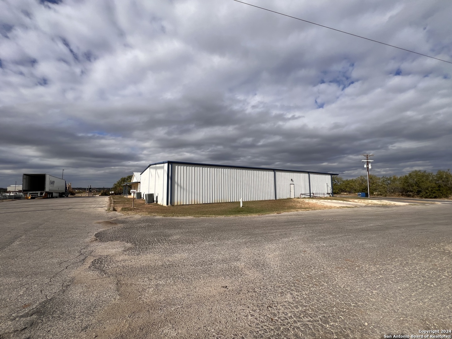 1375 Jr Boulevard Pleasanton TX 78064