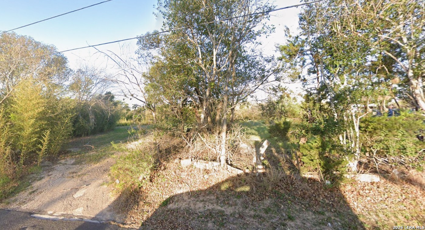 216 S Cherry Street Seguin TX 78155