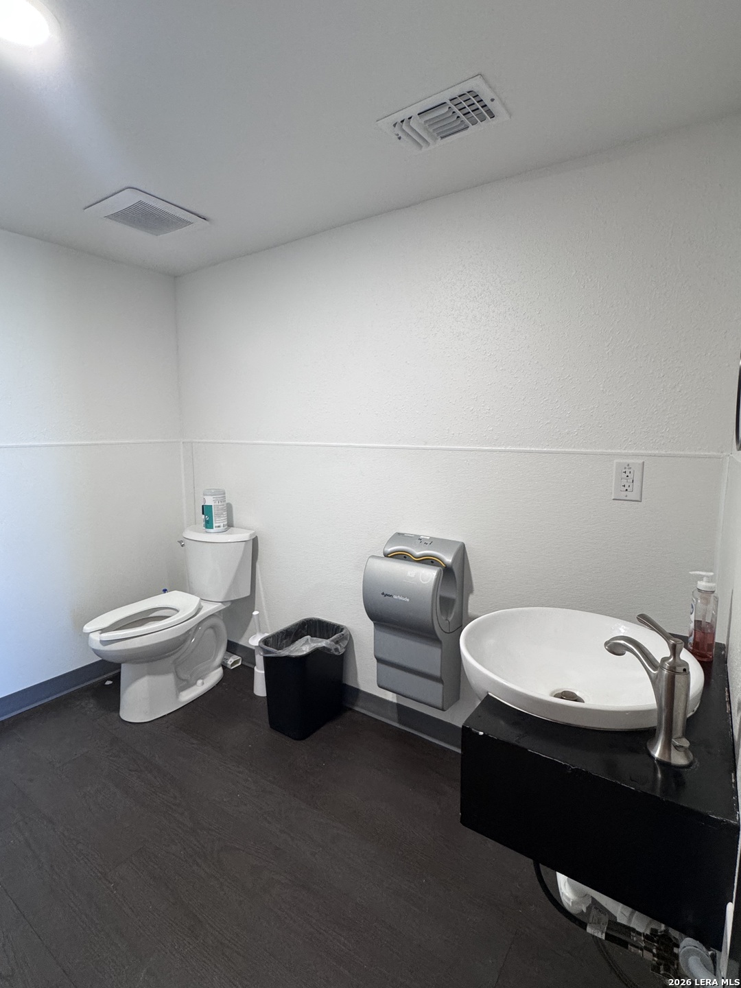 100 Jonathan's Way La Vernia TX 78121