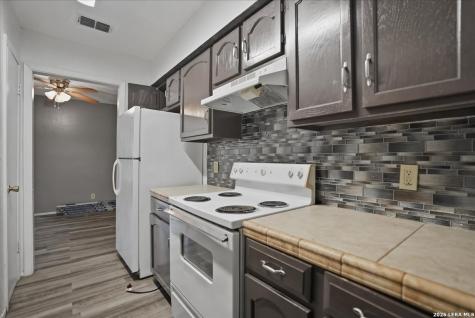 600 E Crockett Street Beeville TX 78102