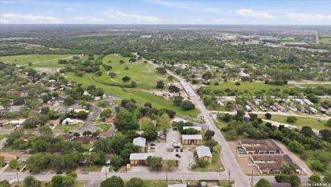 600 E Crockett Street Beeville TX 78102