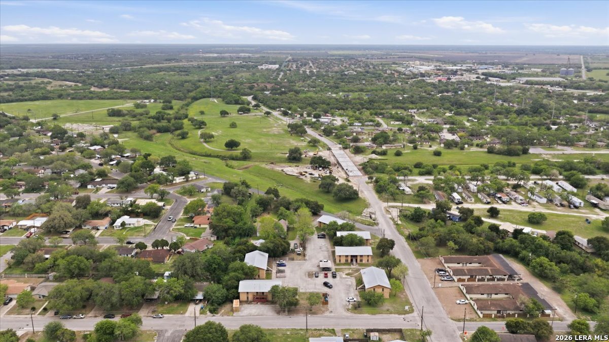 600 E Crockett Street Beeville TX 78102