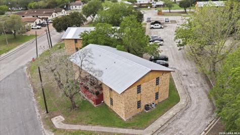 600 E Crockett Street Beeville TX 78102
