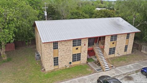 600 E Crockett Street Beeville TX 78102
