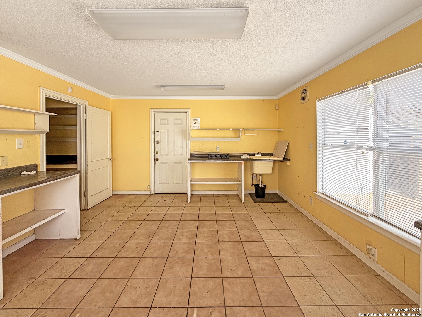 544 S Ww White San Antonio TX 78220