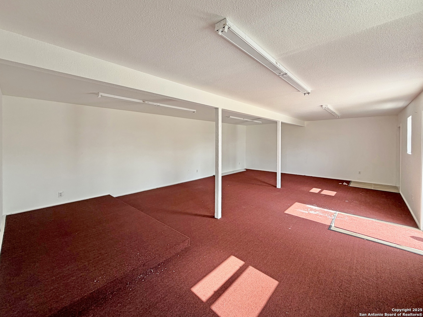 544 S Ww White San Antonio TX 78220