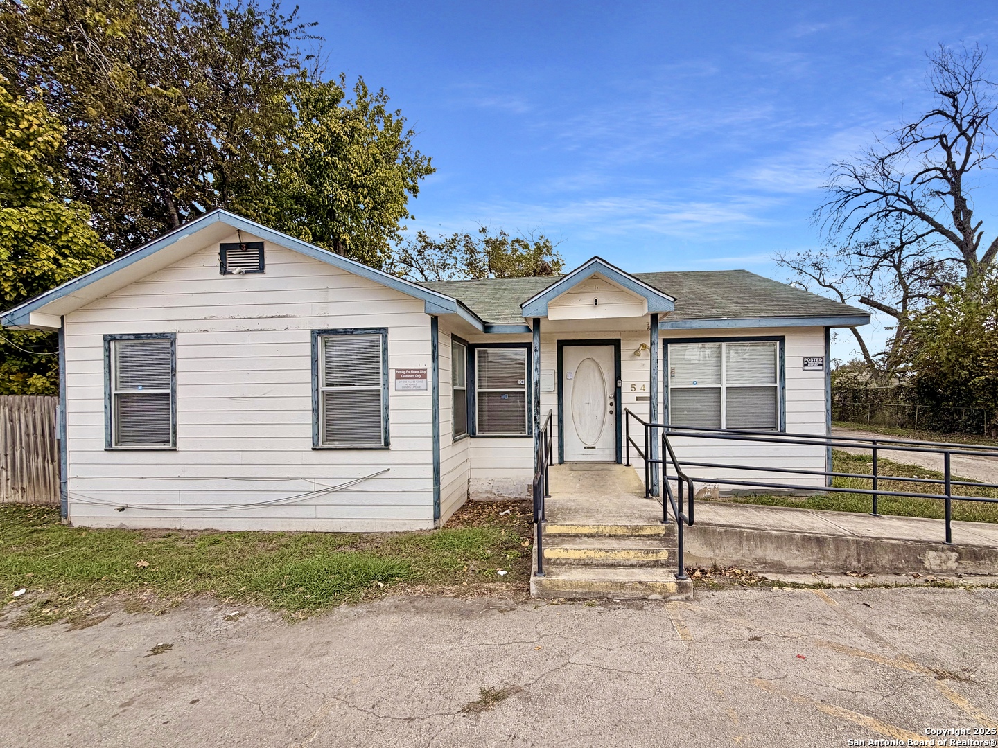 544 S Ww White San Antonio TX 78220