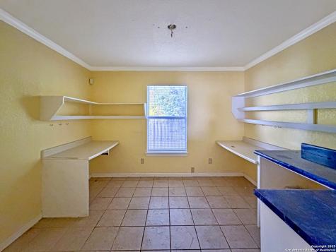 544 S Ww White San Antonio TX 78220