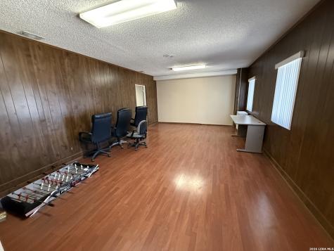 16209 San Pedro Hollywood Park TX 78232