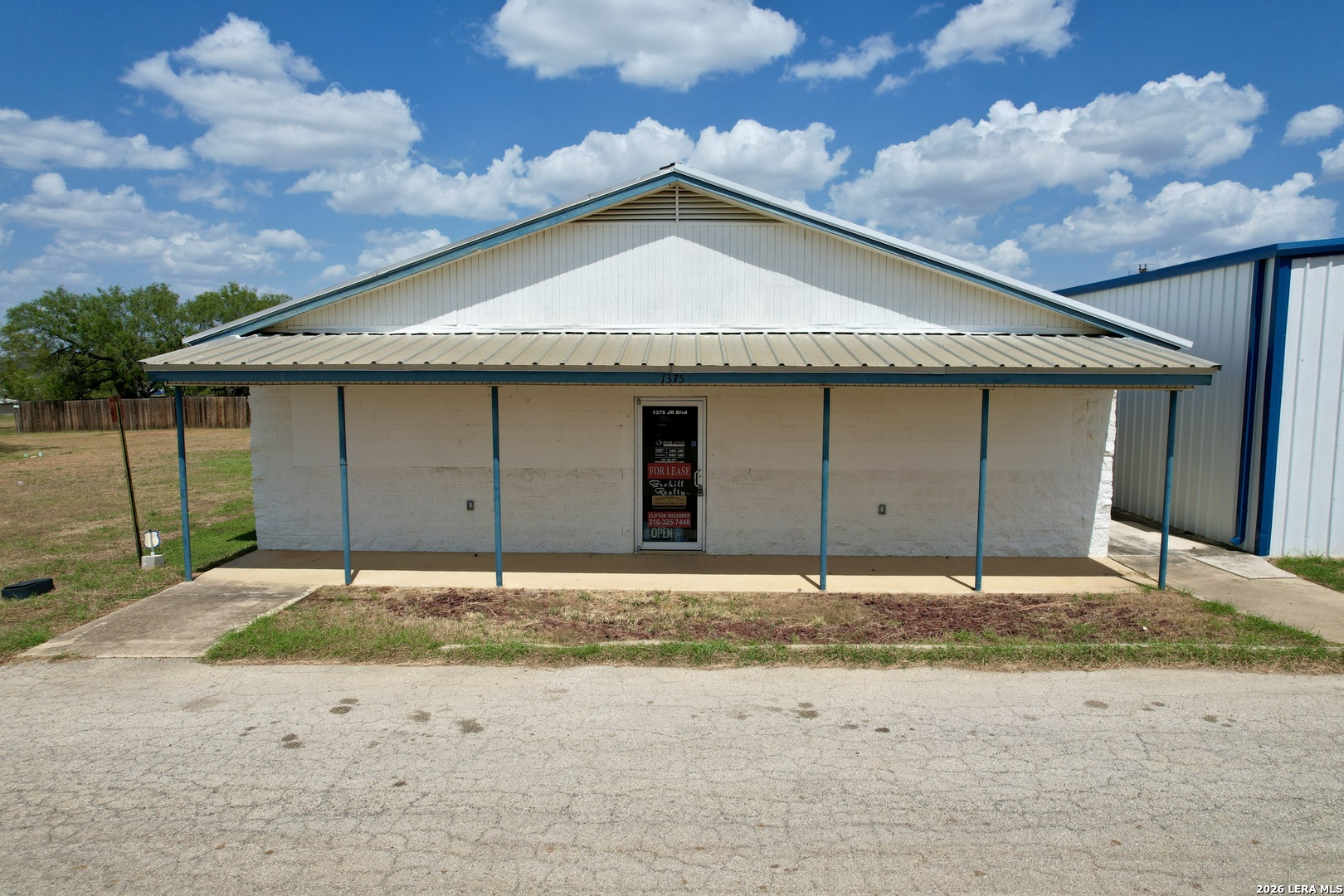 1375 Jr Boulevard Pleasanton TX 78064