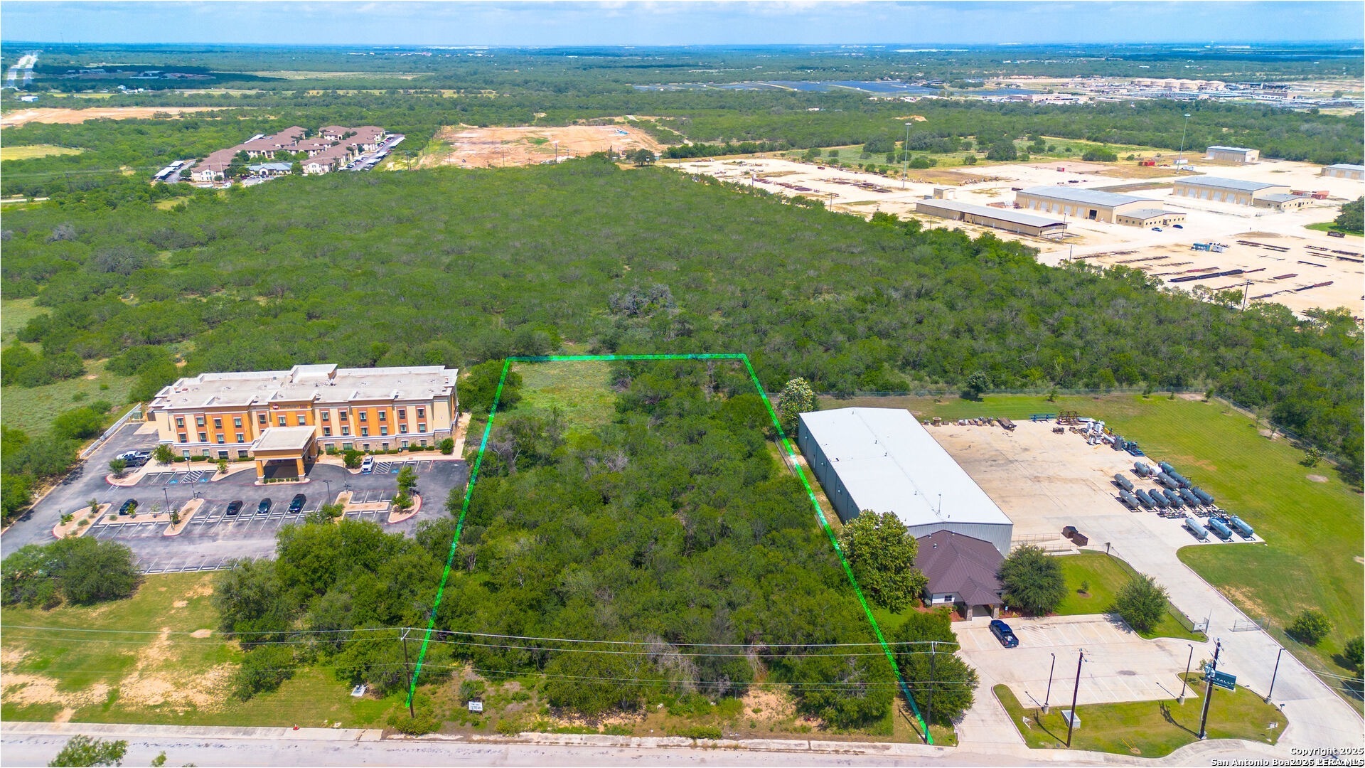 20011 Eagle Ford Way Elmendorf TX 78112