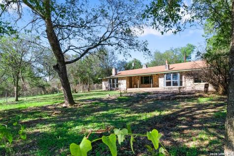 6268 Highway 27 Kerrville TX 78028
