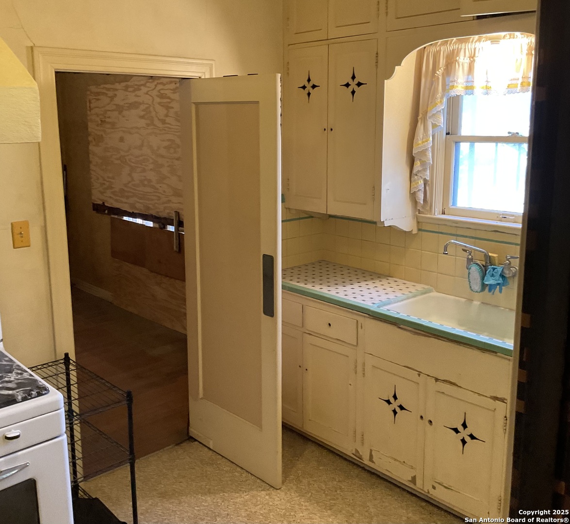 2940 Castroville San Antonio TX 78237