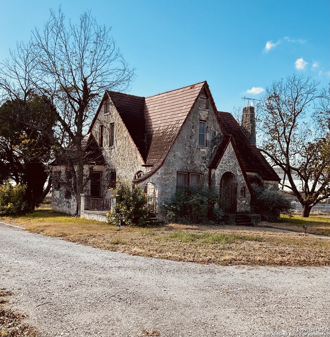 2940 Castroville San Antonio TX 78237