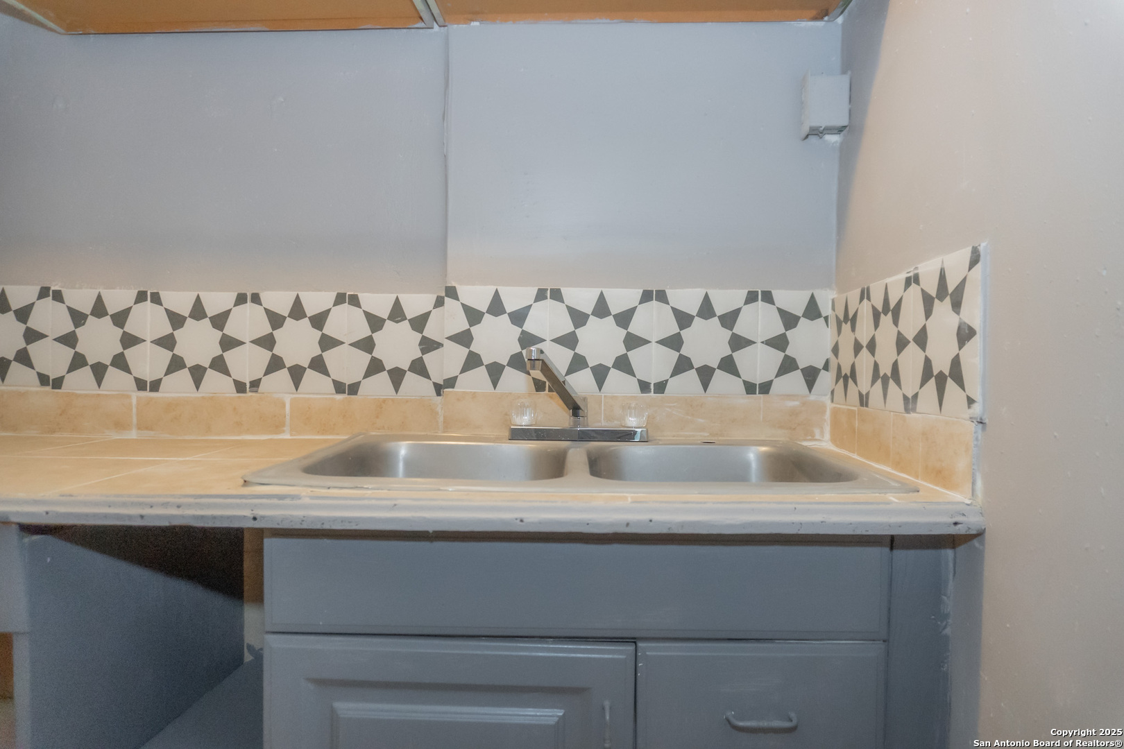 905 Ruiz San Antonio TX 78207