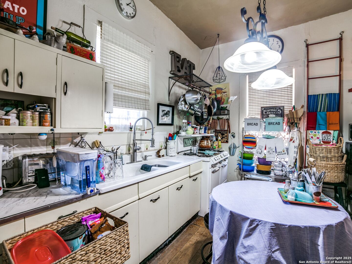 911 Camden Street San Antonio TX 78215