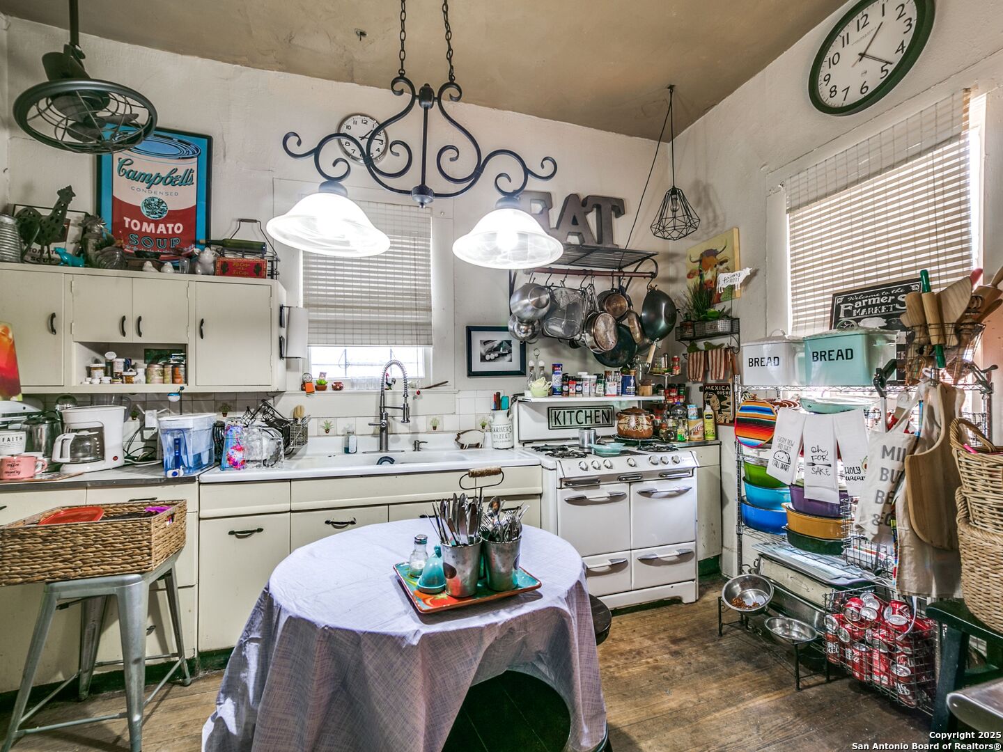 911 Camden Street San Antonio TX 78215