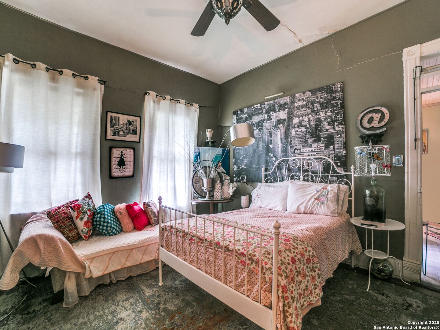 911 Camden Street San Antonio TX 78215