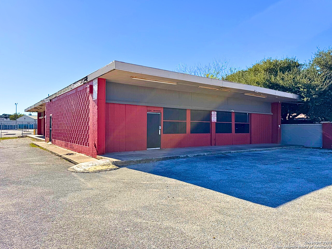 2507 S General Mcmullen Drive San Antonio TX 78226