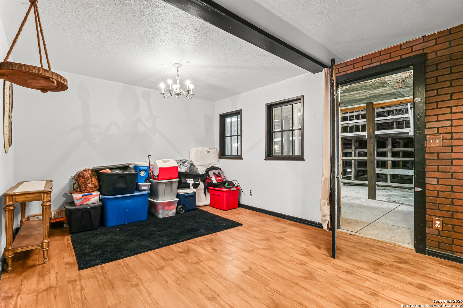 1001 D Floresville TX 78114